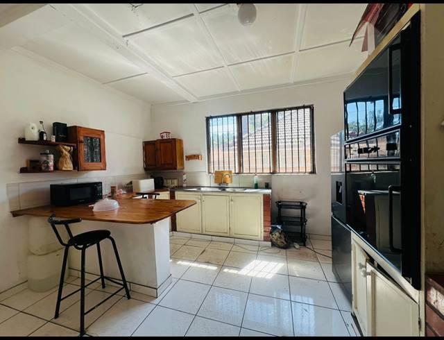 4 BEDROOM HOUSE TO LET IN UMBILO